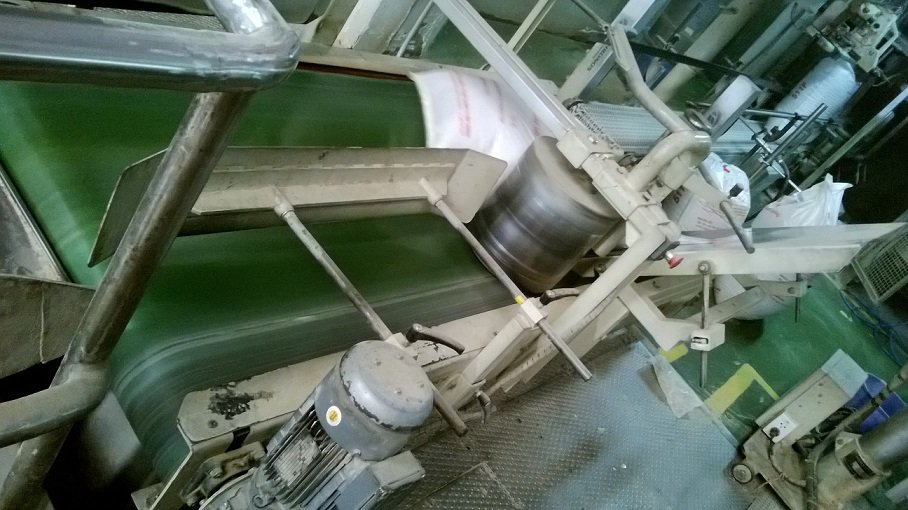 Băng Tải Cân Bao Thức Ăn